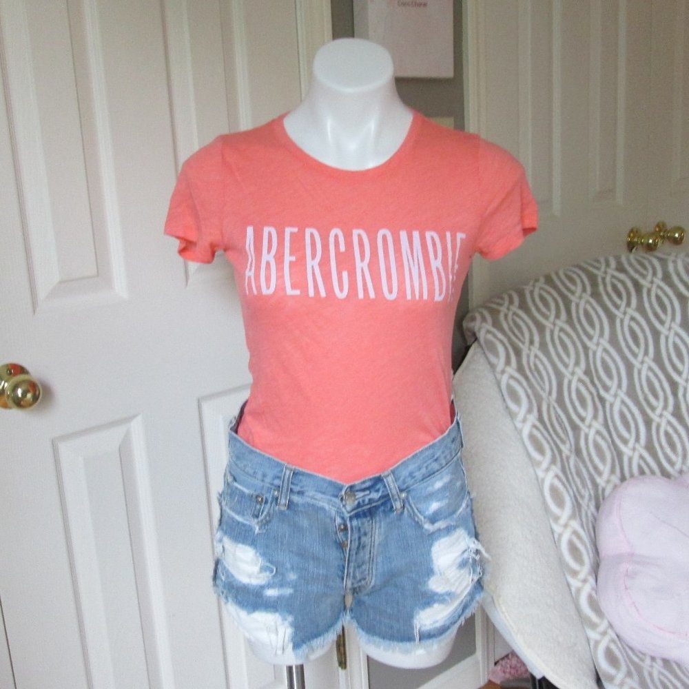 ABERCROMBIE & FITCH WOMENS ORANGE SHORT SLEEVE LOGO TSHIRT SZ S SUPER SOFT